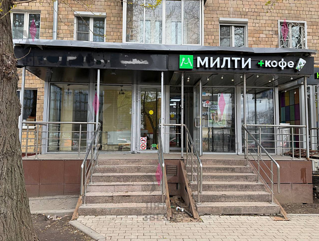 Сдаётся в аренду нежилое помещение на 1 линии в развитом...