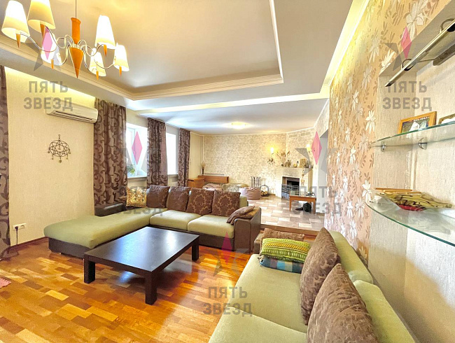 Продается таунхаус на 3 просеке. Общая площадь дома 400...