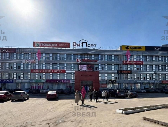 Сдаётся помещение 220 м² в ТЦ «ДиПорт» (Заводское шоссе,...