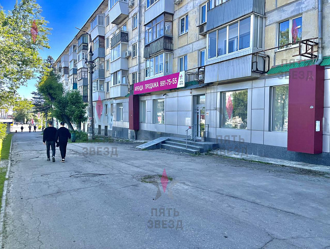 Сдается универсальное нежилое помещение на 1 линии ул....