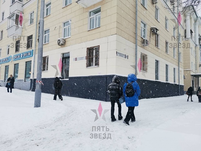 Аренда на 1 линии Волжского проспекта/ул. Полевая, в одном...