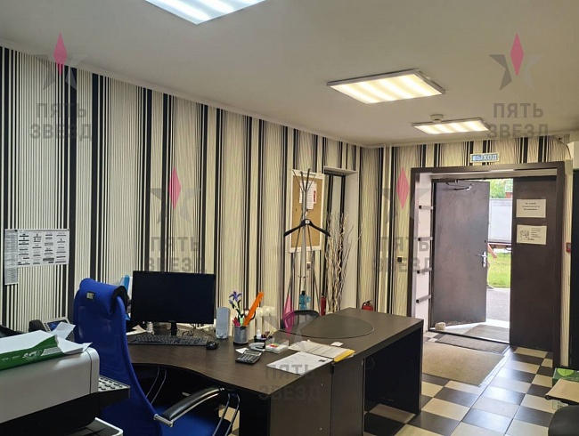 Продаётся нежилое пoмeщение в доме современной постройки....