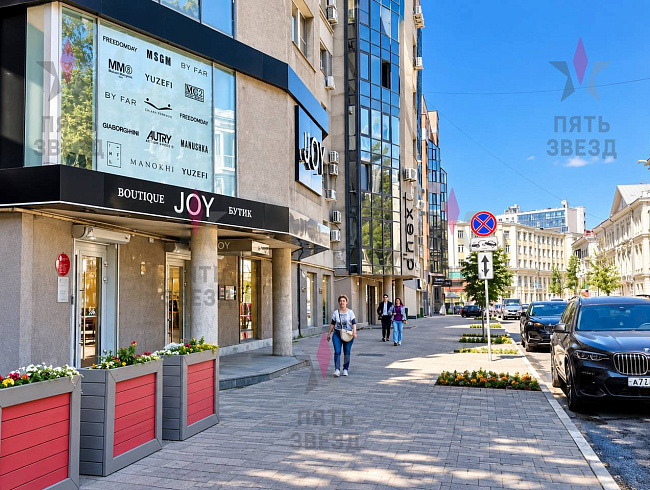 Продается нежилое помещение на 1 линии...