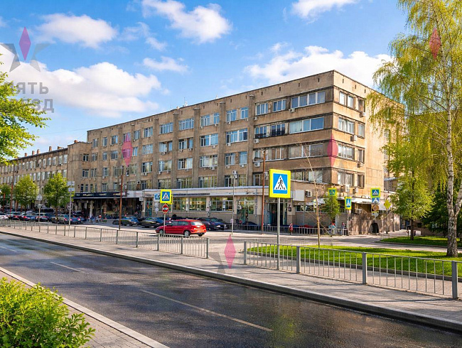 Продаётся офис 36 кв.м на ул. Чернореченская 21 в Самаре