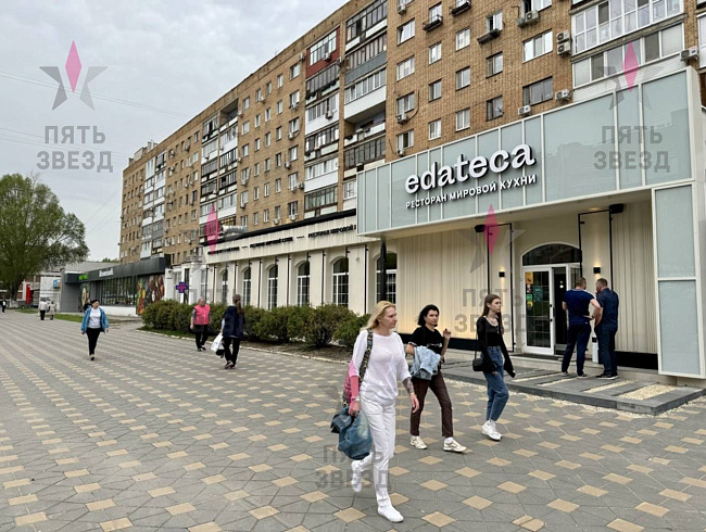 Продается нежилое помещение на 1 линии проспекта Ленина....