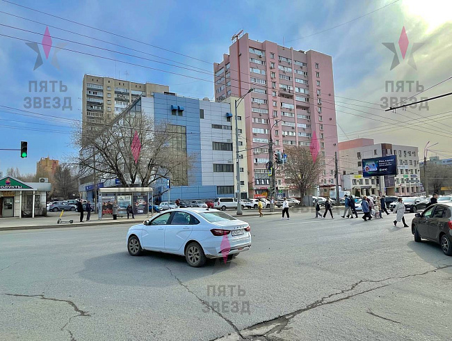 Продается нежилое помещение на 1 линии пр....