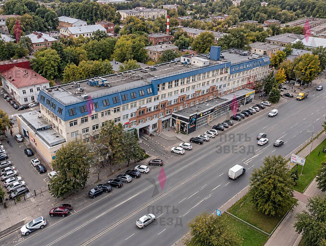 Продается просторное офисное помещение в бизнес-центре,...