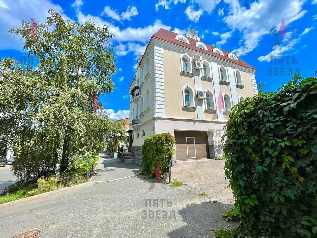 Продается 4-х этажное отдельно стоящее здание в...