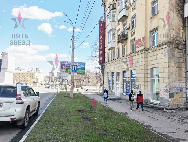 Продаётся помещение свободного назначения на 1 линии ул. Гагарина одной из главных транспортных артерий города. 
Густонаселённый район высокой торговой активности. Отдельный вход, свободная планировка, витринное остекление, все коммуникации. Сделан новый 